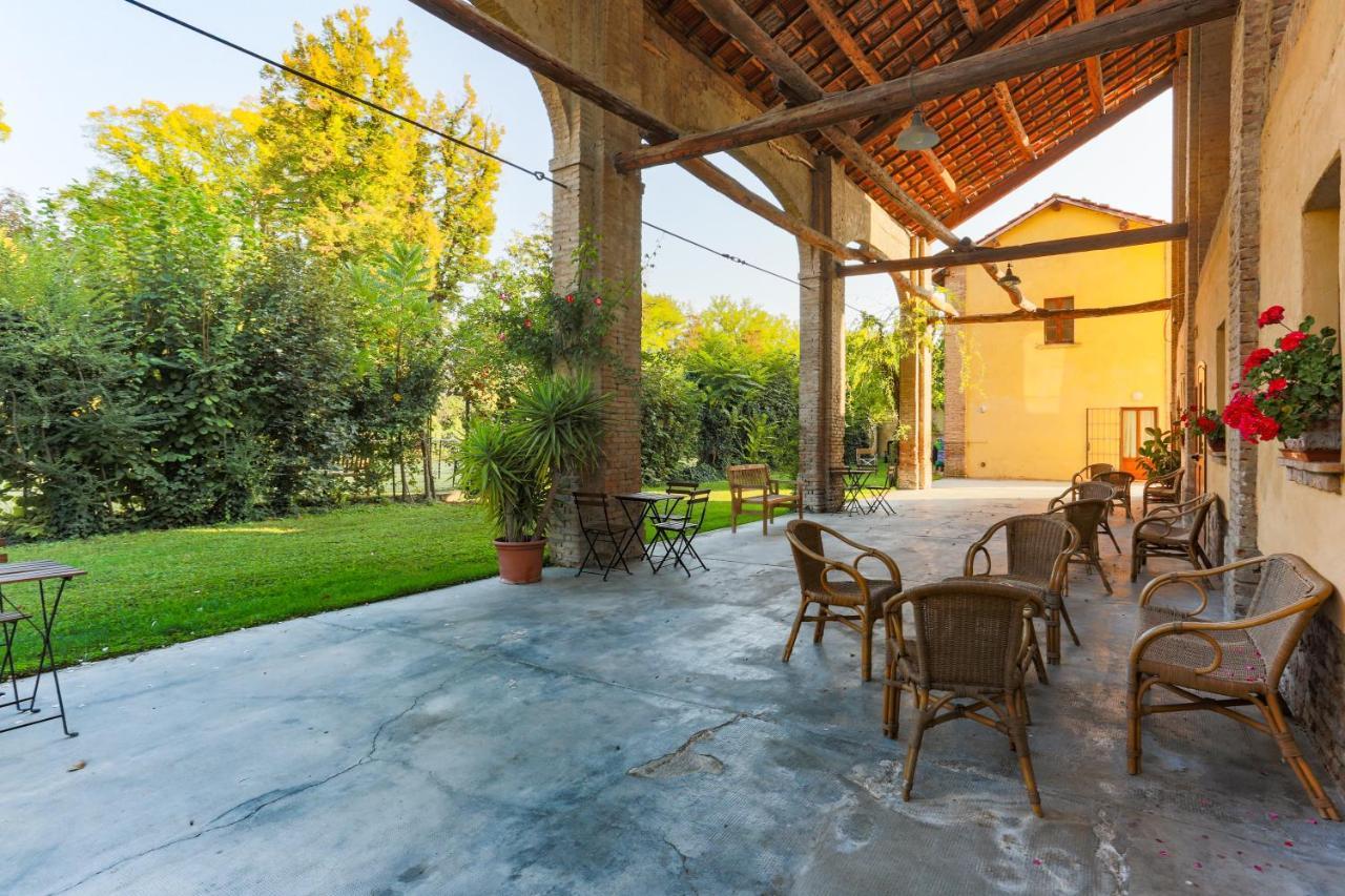 Agriturismo Le Corti Della Gualdana Воґера Екстер'єр фото