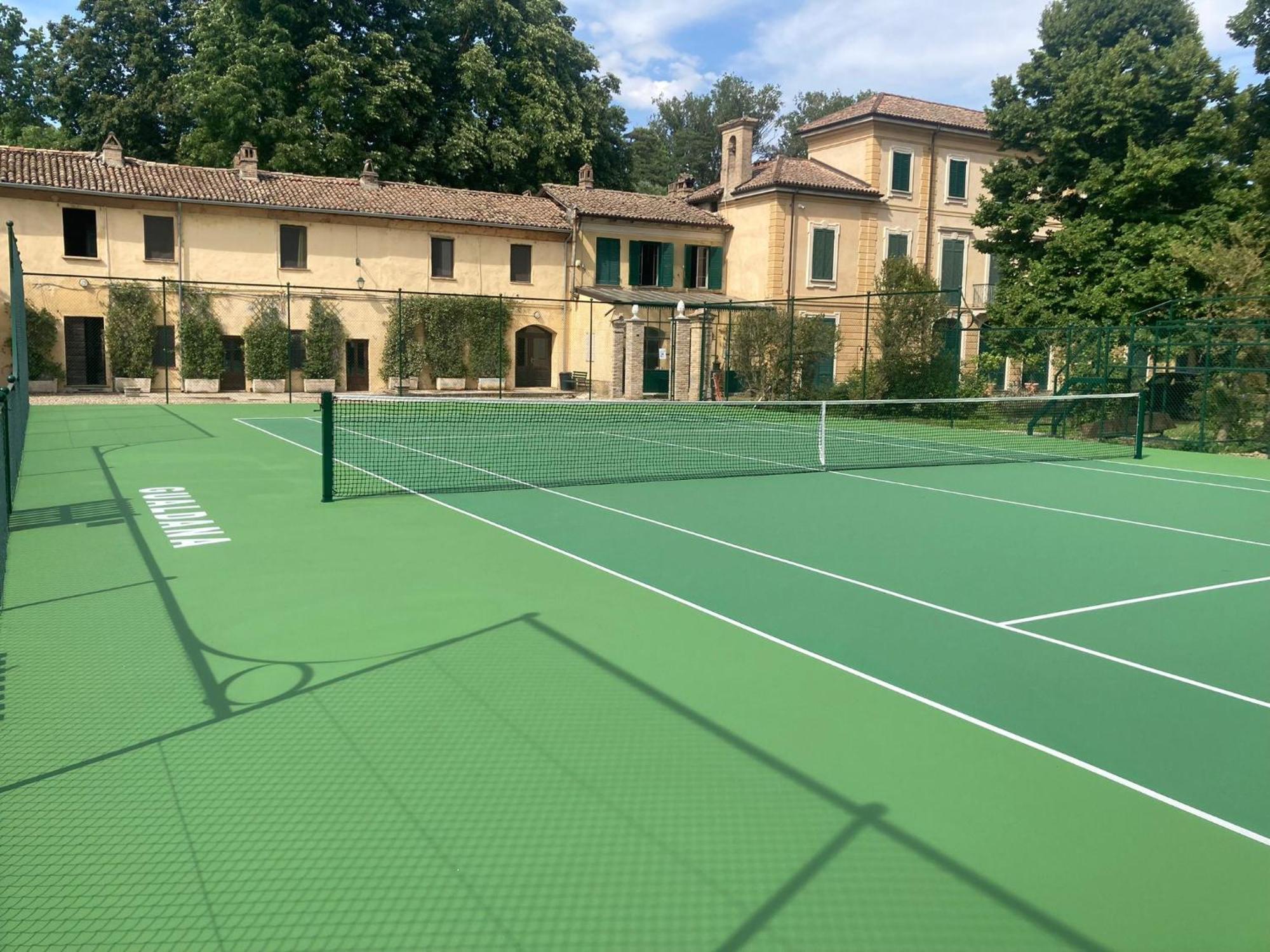 Agriturismo Le Corti Della Gualdana Воґера Екстер'єр фото